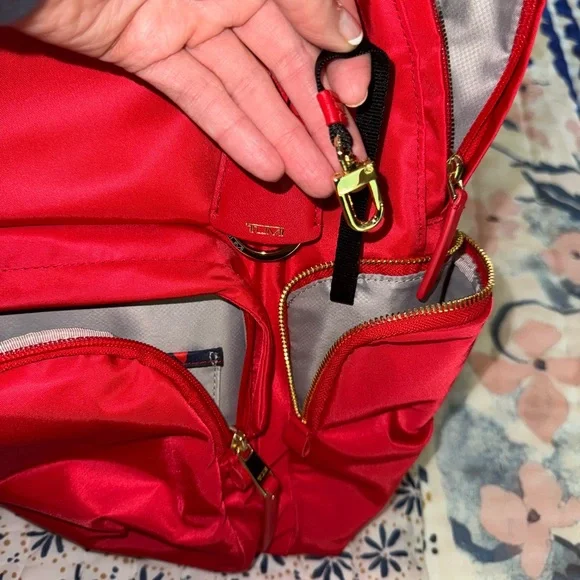 Tumi Red Voyageur Carson Backpack Gold Nylon Laptop Bag Travel NWOT - Picture 8 of 9